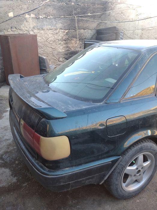 Продам Ауди 80 б4