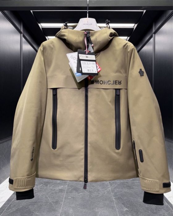 Geaca Moncler - calitate premium