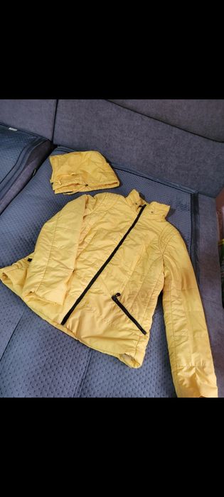 Продам куртки не дорого!!!