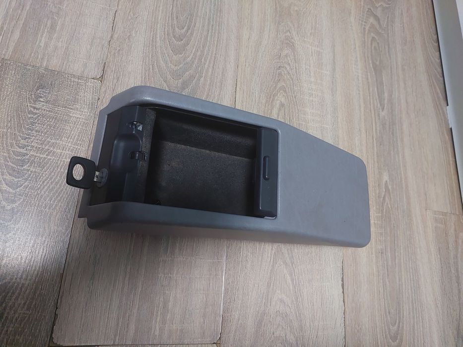 Хлебница мерседес 124