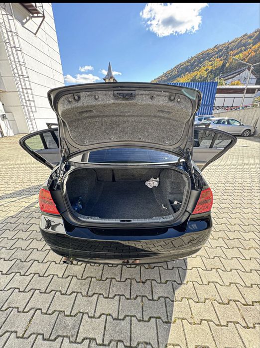 BMW Seria 3 2005 — imagine 5