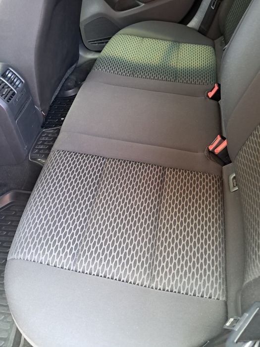 VOLKSWAGEN Golf 2010 — imagine 4