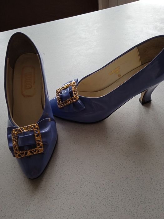 Продам туфли женские