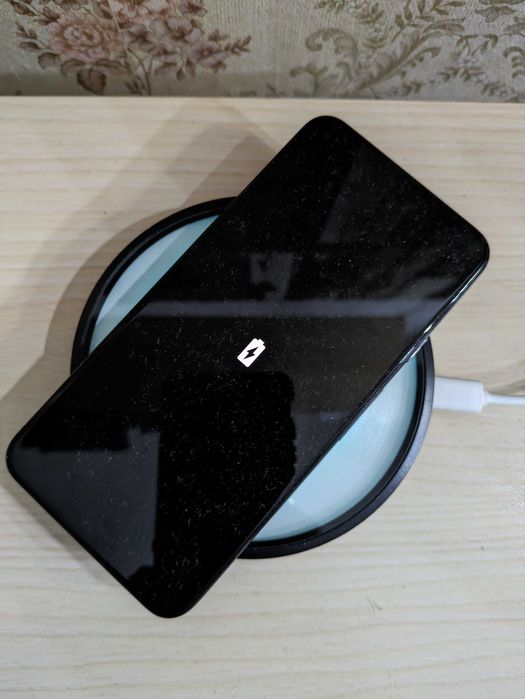Безжично зареждане за GSM -Wireless Charger Apple, Samsung и всички