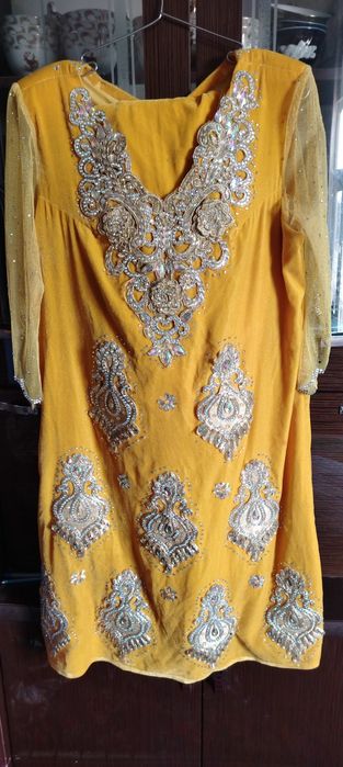 Ko'ylaklar 45-50 razmer