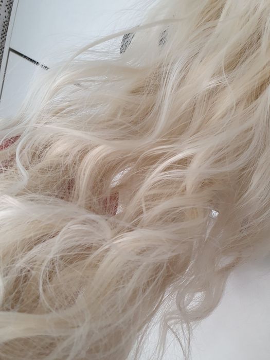 Хвост на заколке