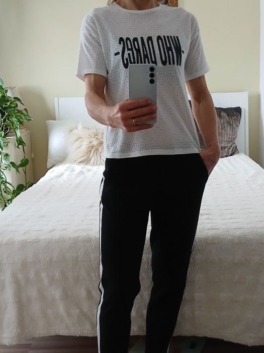 Tricou  BS B in stare impecabila