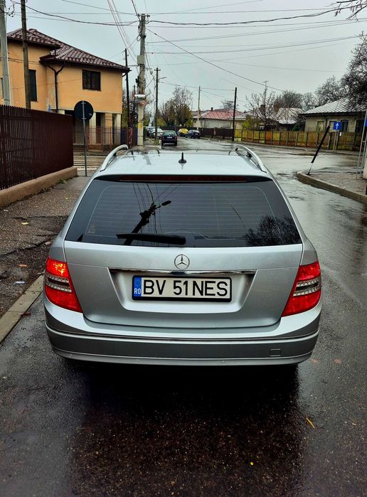 MERCEDES-BENZ C-Class 2010 — imagine 4