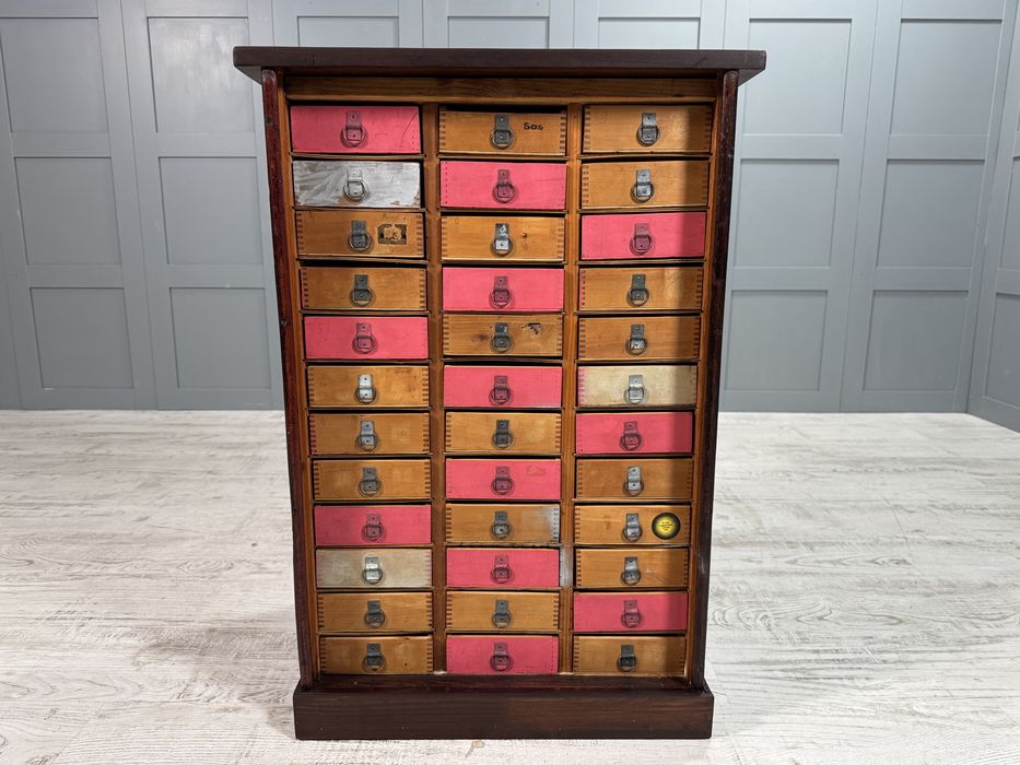 Шкаф масив 32 чекмеджета - Handmade У030