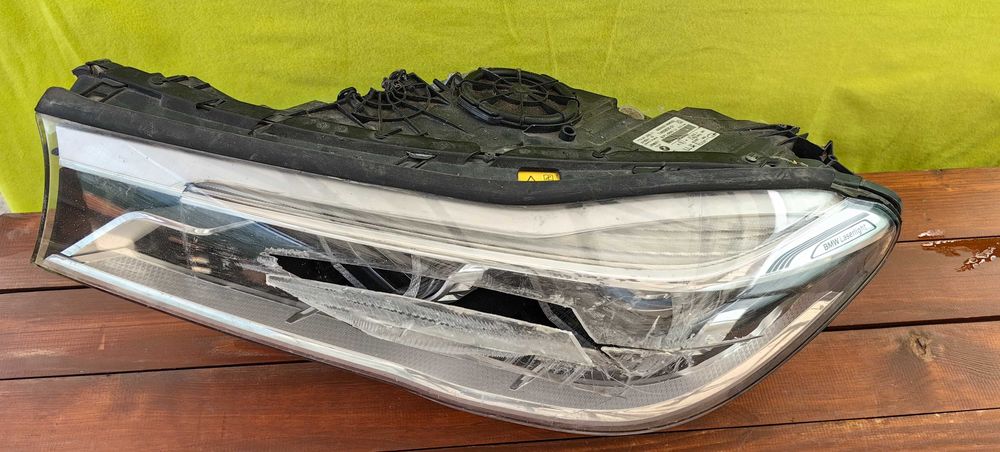 Фар за BMW 7 G11 G12 Laser / БМВ 7 Г11 Г12 Лазер - За части