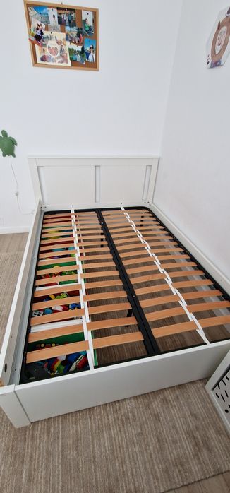 Pat ikea cu somiera si cadru trofast dedesubt