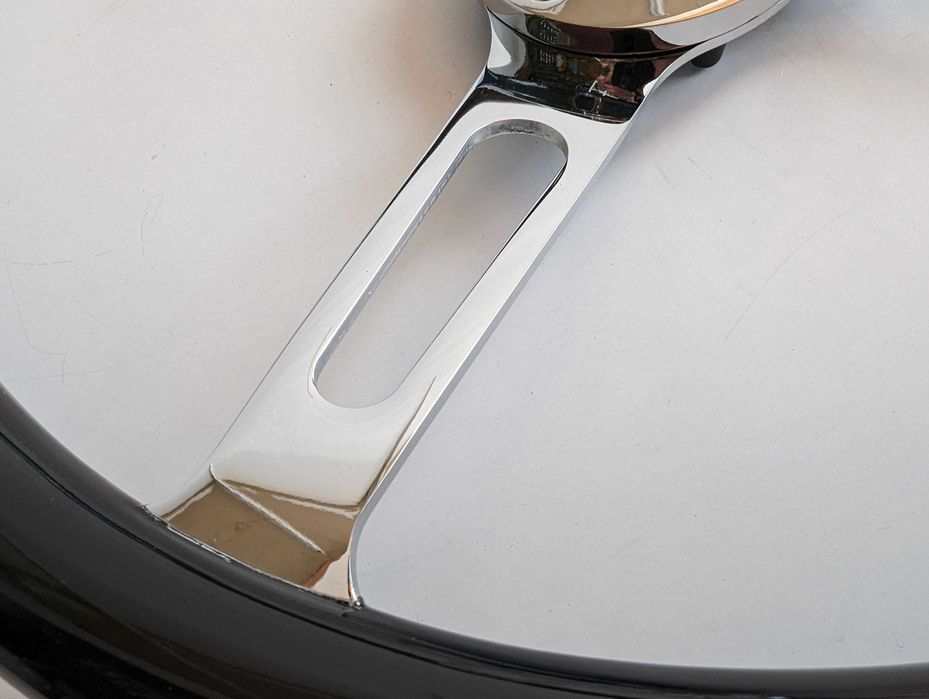 Волан Класически Дървен Винтидж 38см Нов Махагонов Хромиран Черен