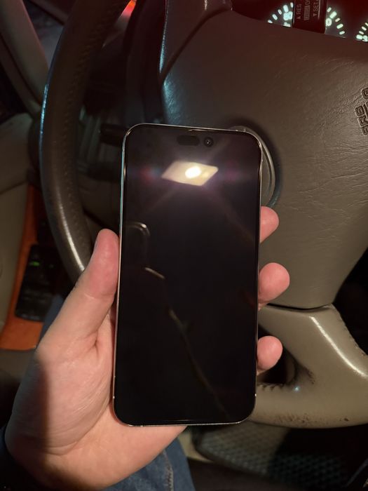 Продам Iphone 15 pro max