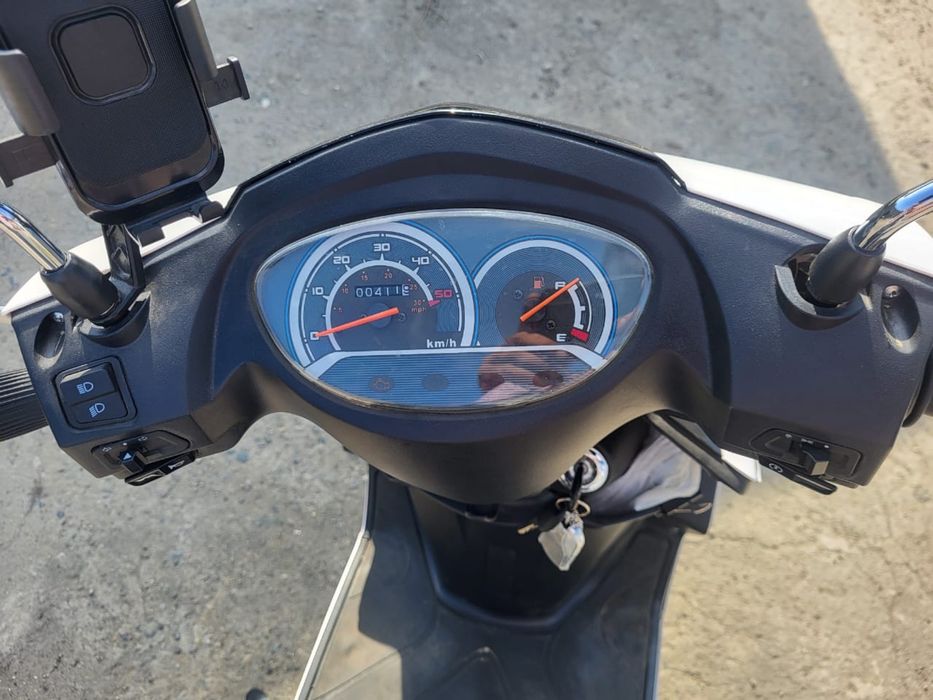 мопеды  / скутеры