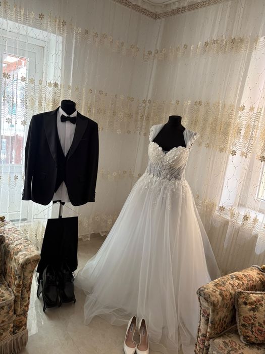 Vand rochie de mireasa