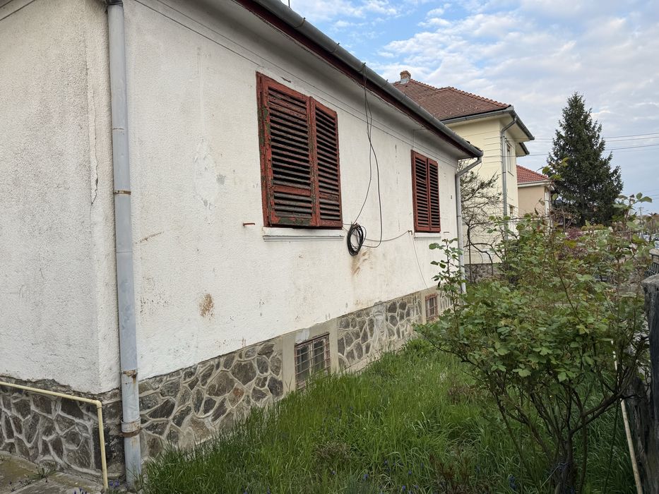 Casa individuala 170mp utili ,teren 900 mp -zona Parcul  Sub Arini