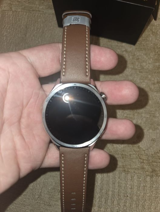 Hсмарт часы huawei gt 5.в новом состоянии. Вес комплект