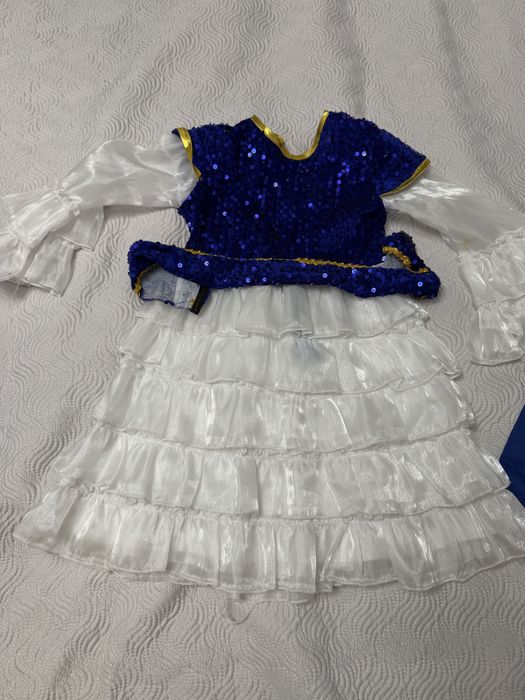 Продам на девочек