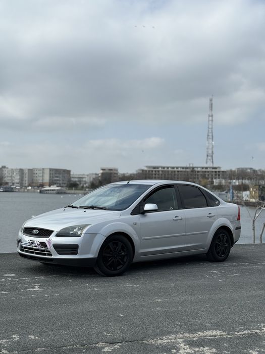 Vând / schimb Ford Focus 1.6 benzină