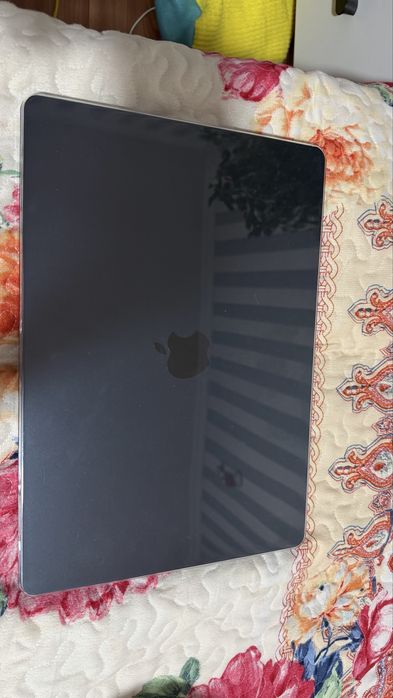 Apple Macbook air 13