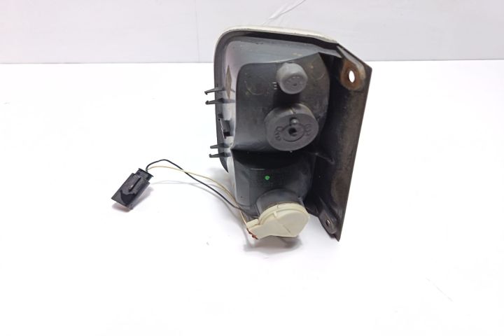 Lampa ceata spate stanga Renault Trafic a 2-a generatie seria