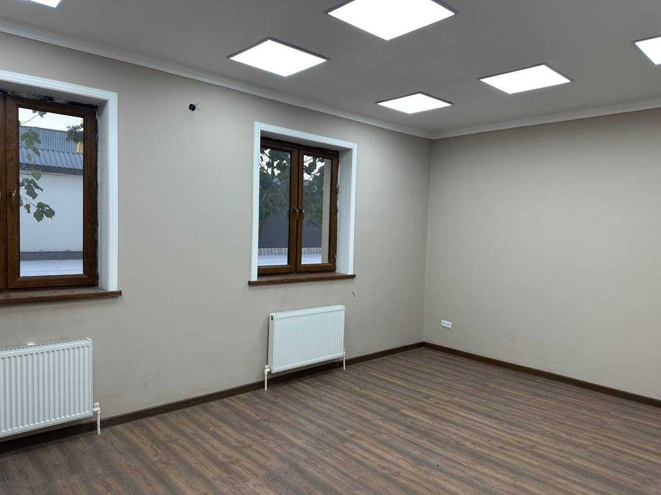 Сдается в аренду торговое помещение (торговый зал + офис) - 167 кв.м.
