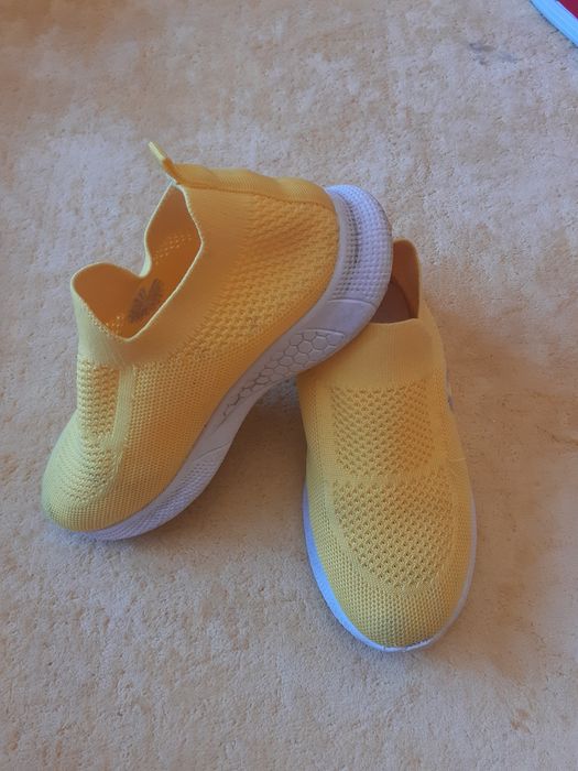 Летни  маратонки 34номер