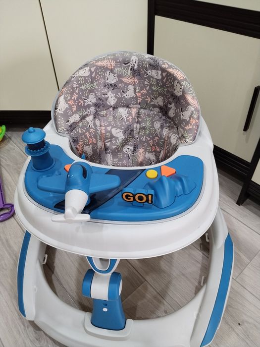 Продам ходунки детские