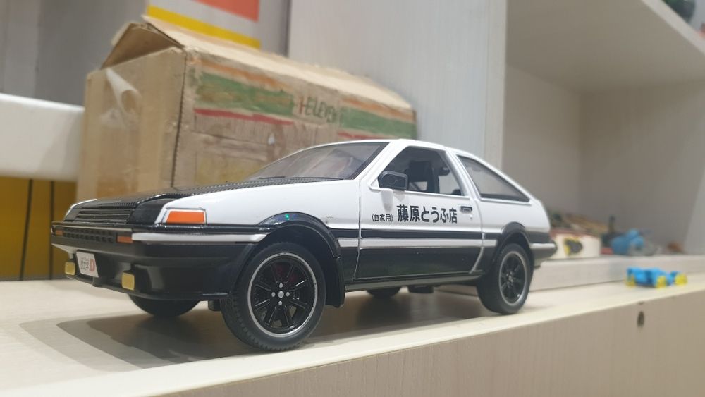 Toyota ae86 sprinter trueno. 1:24