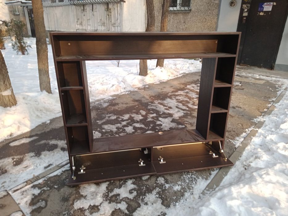 Полка для телевизора