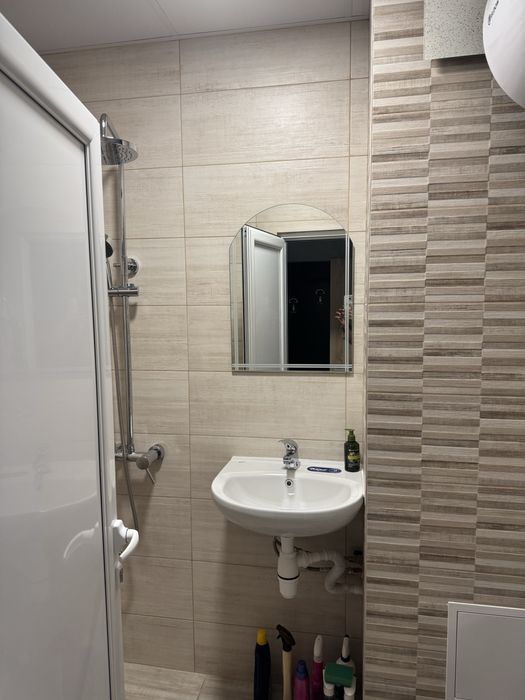 Дава се под наем Тристаен апартамент в Павликени - 80 кв.м за 328.95 € - Снимка #14