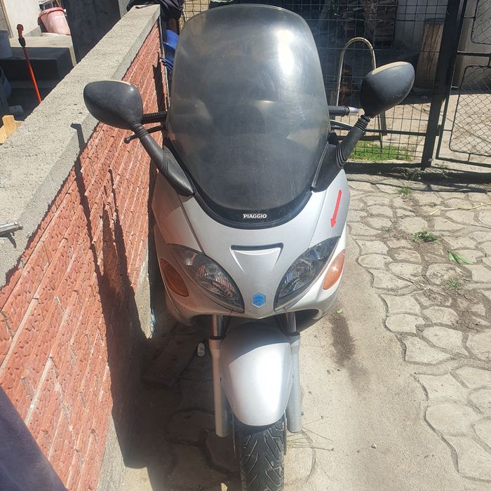 Scuter Piaggio Amalfi X9