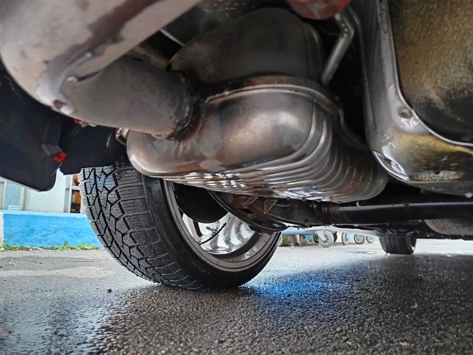 Продавам крайно гърне за астра Н opc