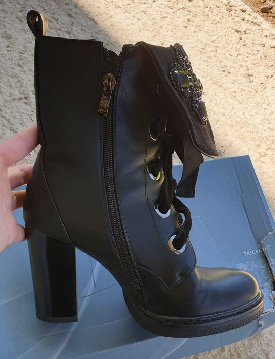 Дамски боти-(39 размер)