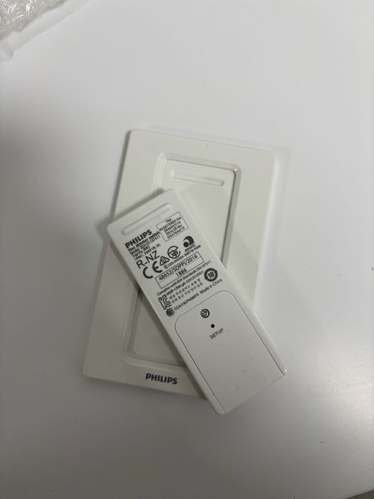 Vand intrerupator philips hue v1