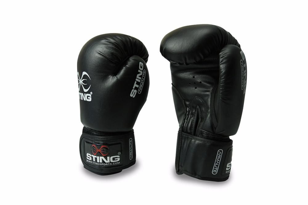 Боксерские перчатки
