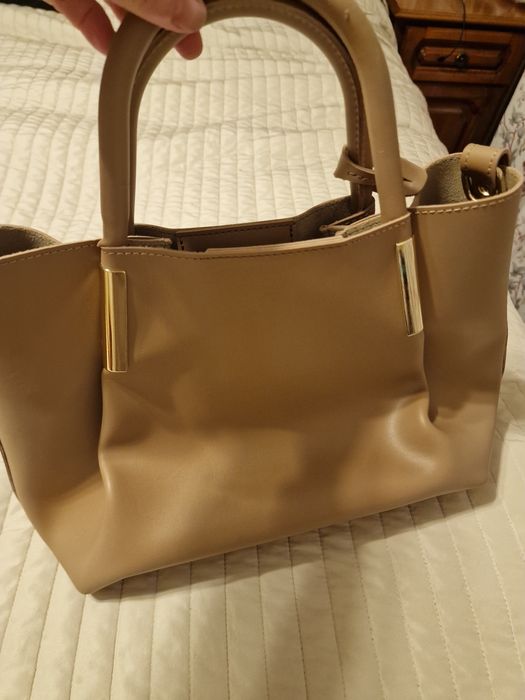 vând poșetă Polo, culoarea cacao cu lapte