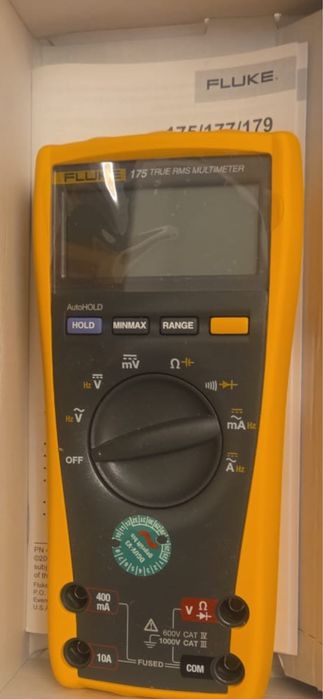 Mulimetru profesional FLUKE 175 TRUE RMS