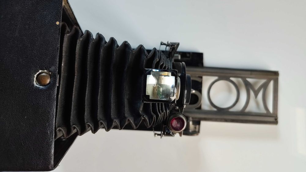 Camera vintage large format 9x12