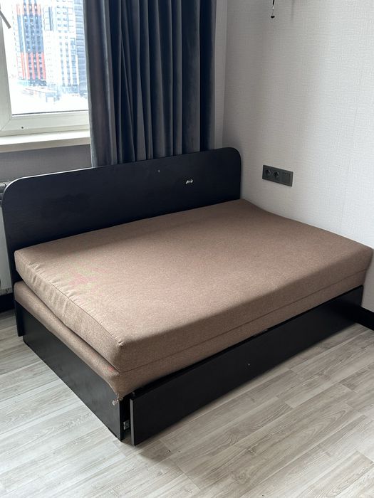 Раскладная диван-кровать