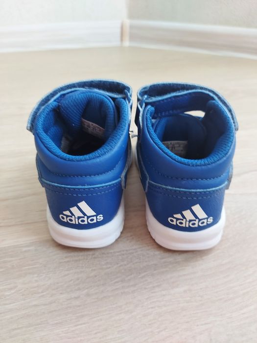 Кецове Adidas N21
