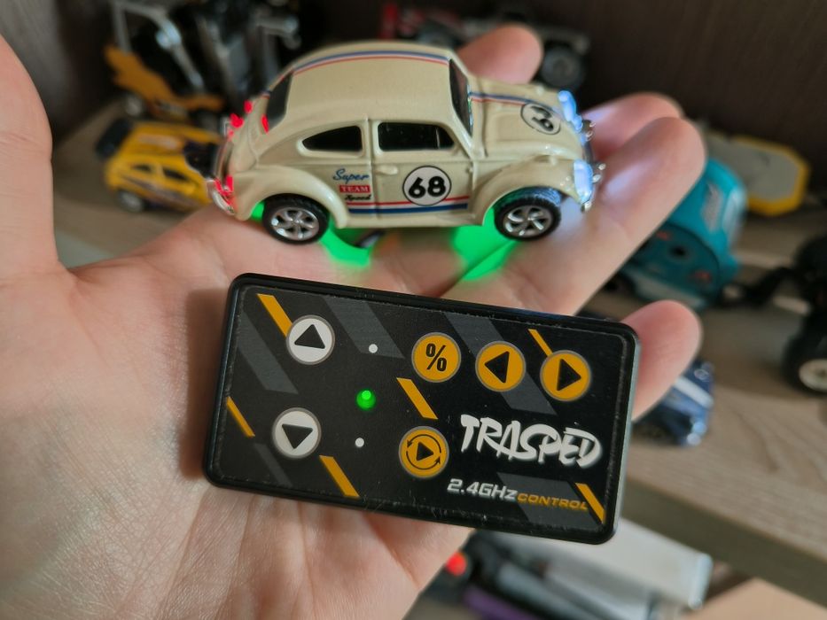 Mașinuțe 1:64 RC 100