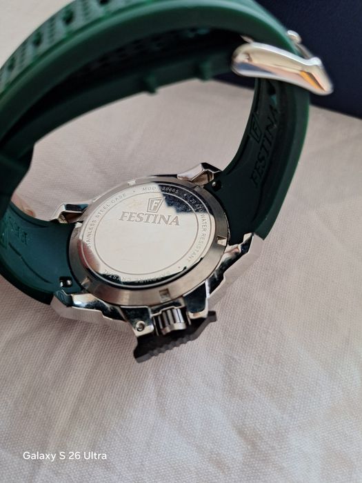 Festina Diver 20 Bar Неразличим от Нов