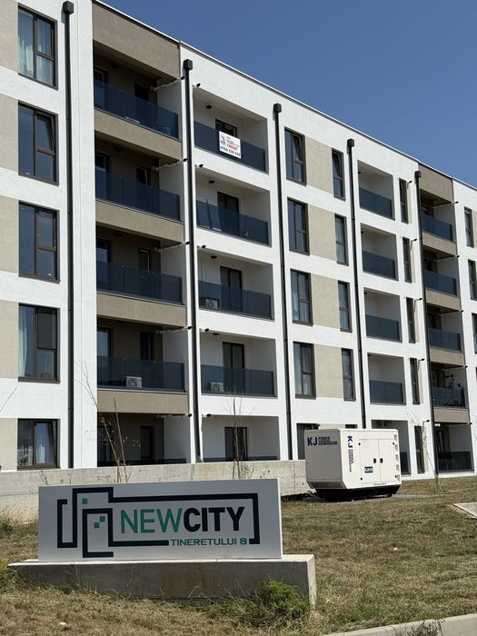 Vand apartament 2 camere Tineretului Floresti
