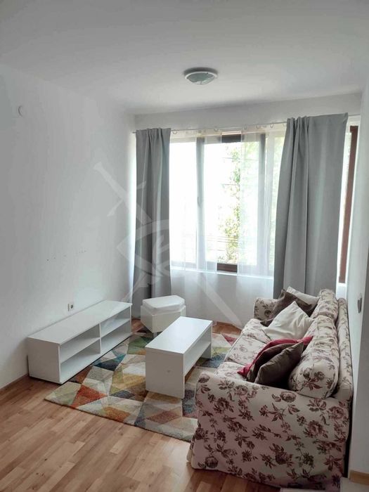 Дава се под наем Двустаен апартамент в Варна, Бриз - 75 кв.м за 598.23 € - Снимка #2