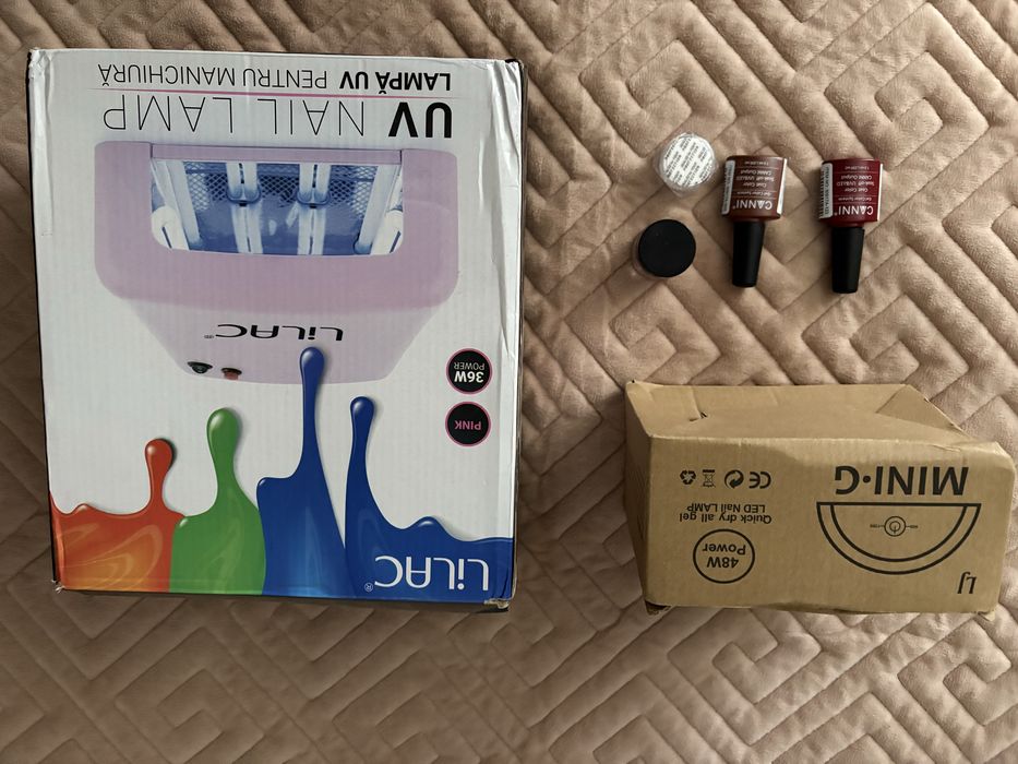 Set lampa manichiura Led si UV