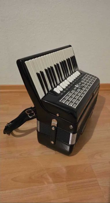 Акордеон Хонер Hohner Favorit IV P