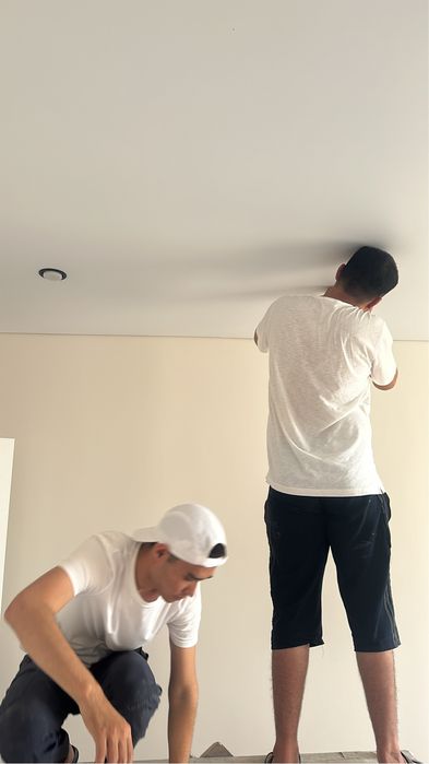 Натяжной потолок