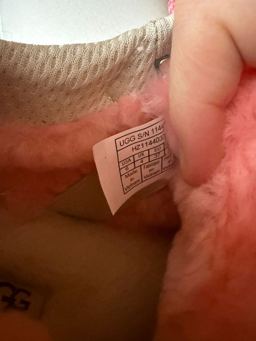 UGG Lowmel Love Roz (marimi: 37,38,39)