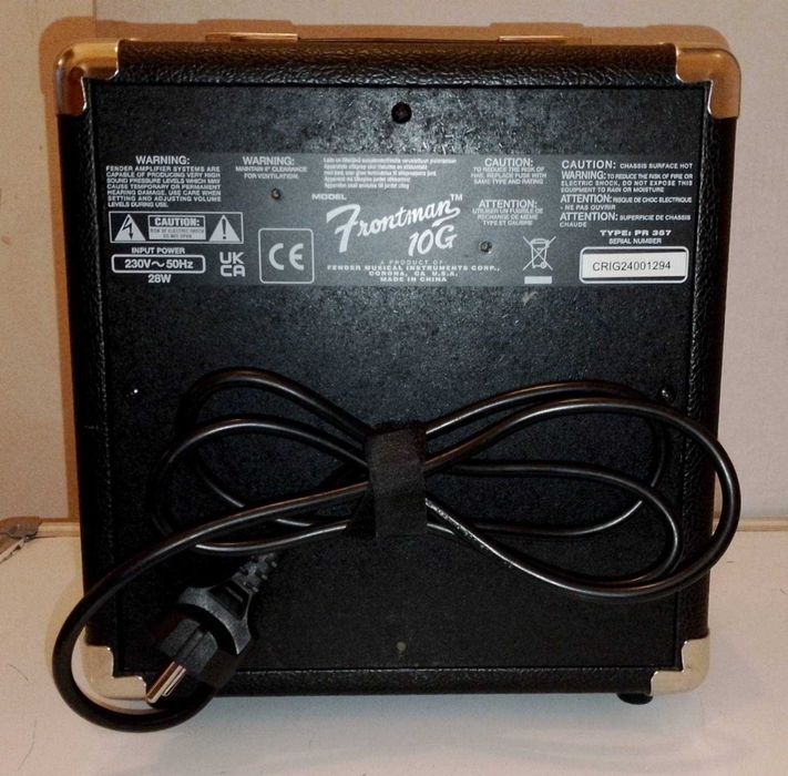 Китарен усилвател Fender Squier Frontman 10G